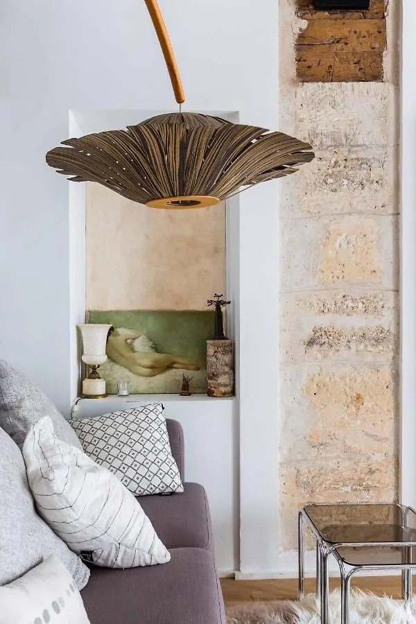 Апартаменты Veeve - Artistic Excellence In The Marais