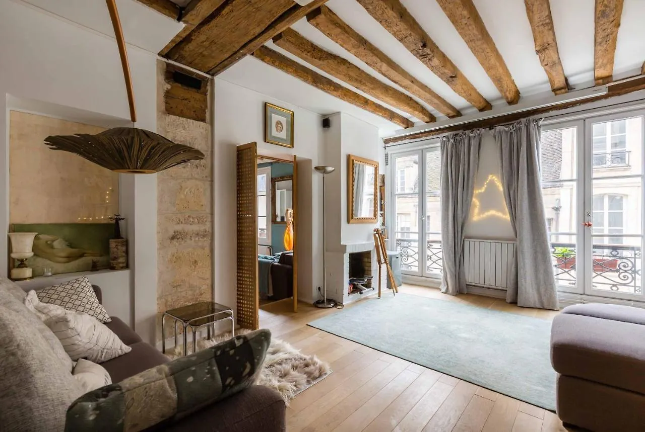 Apartment Veeve - Artistic Excellence In The Marais *