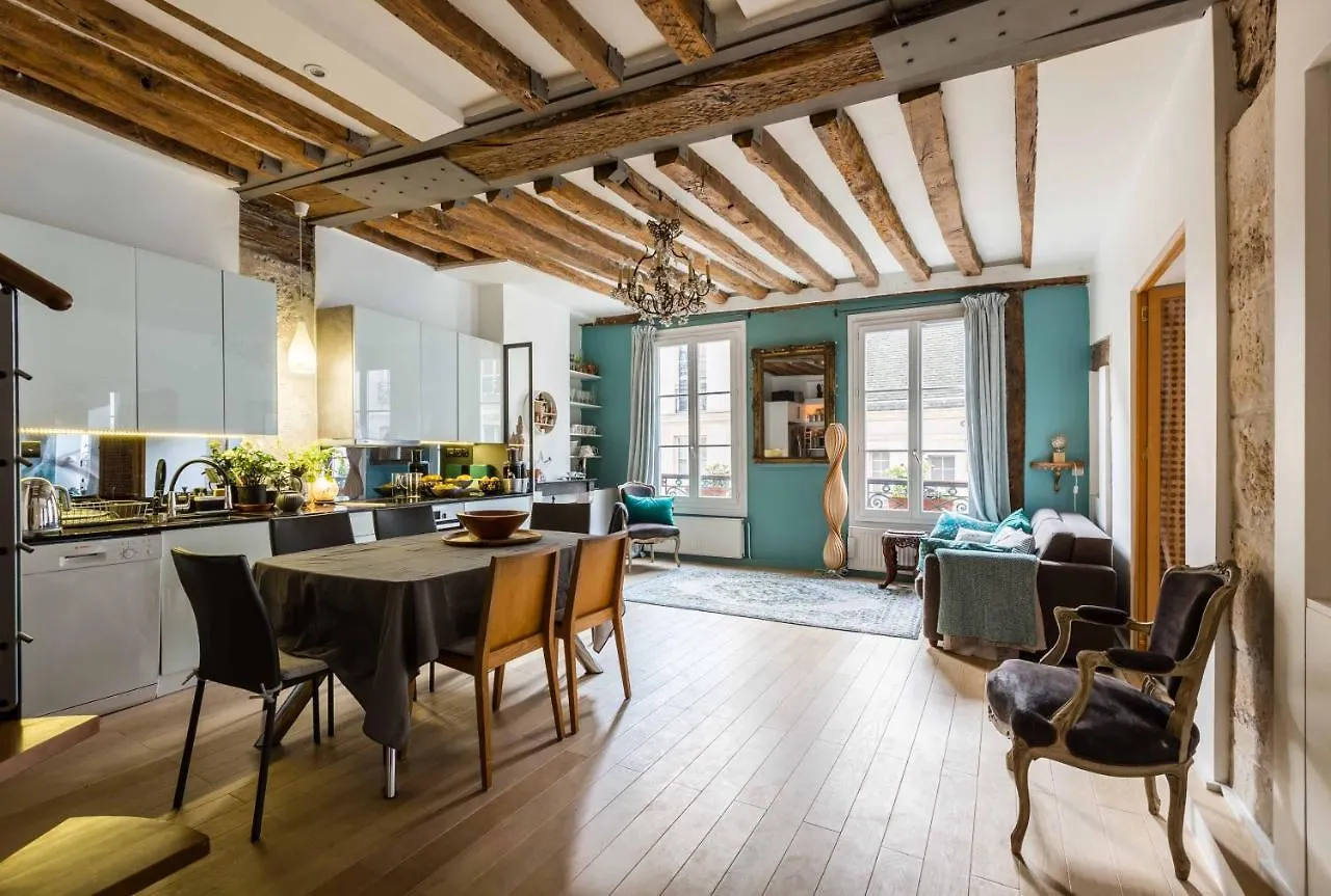 Veeve - Artistic Excellence In The Marais Paris