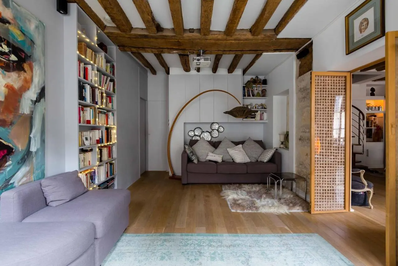 Veeve - Artistic Excellence In The Marais Paris